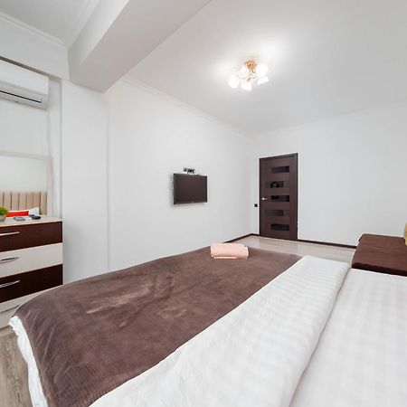 Appartments " Zhetysu-4" Almaty Luaran gambar